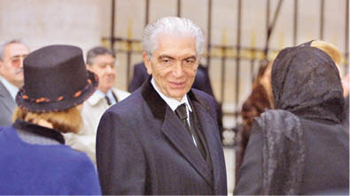 خاندان ایرانخوار | از زمینخواری و کارخانهخواری تا سهامخواری