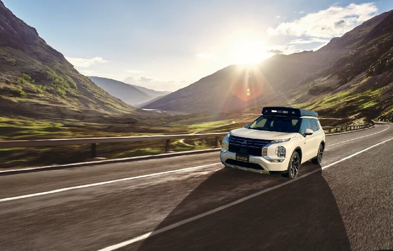 ترکیبی از شاسی بلند و کمپر | میتسوبیشی یک اتاق ۴ تخته را ارائه میدهد!