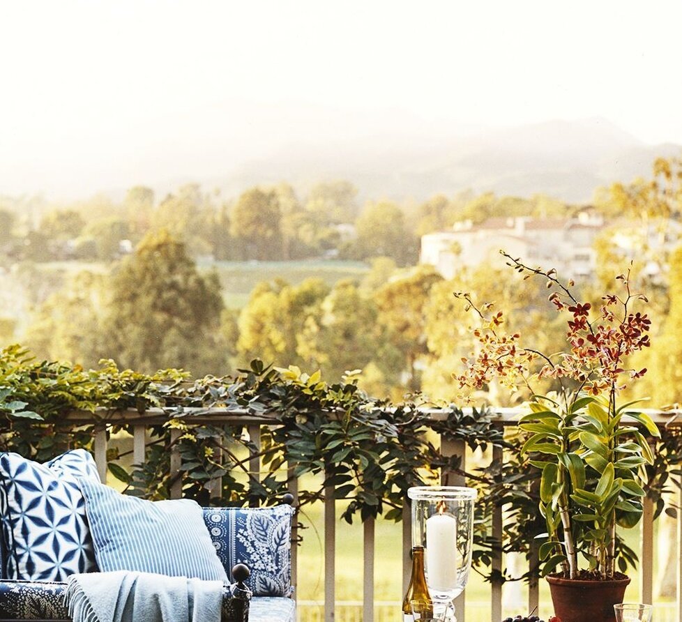 ۶ ایده جالب برای طراحی بالکن | بالکن کوچک خود را با هزینه کم رویایی کنید