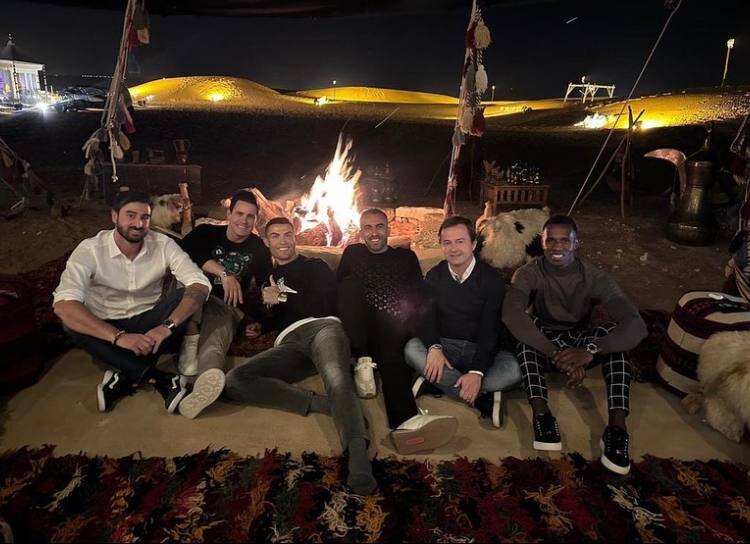 تصاویر | رونالدو وسط صحرا تولد گرفت | جشن متفاوت کریس میلیونی شد!