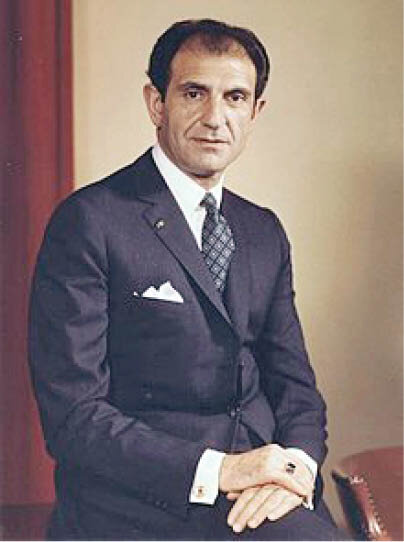 عیاشیهای درباریان