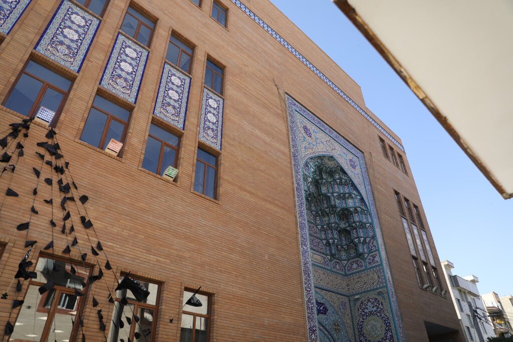 از تهیه و توزیع نان و داروی رایگان تا پیرایش مجانی در خیریه امامهادی (ع)