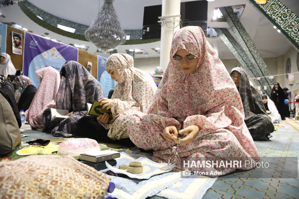 بسته شگفت انگیز رجب را دریابیم | جاماندگان از اعتکاف بخوانند