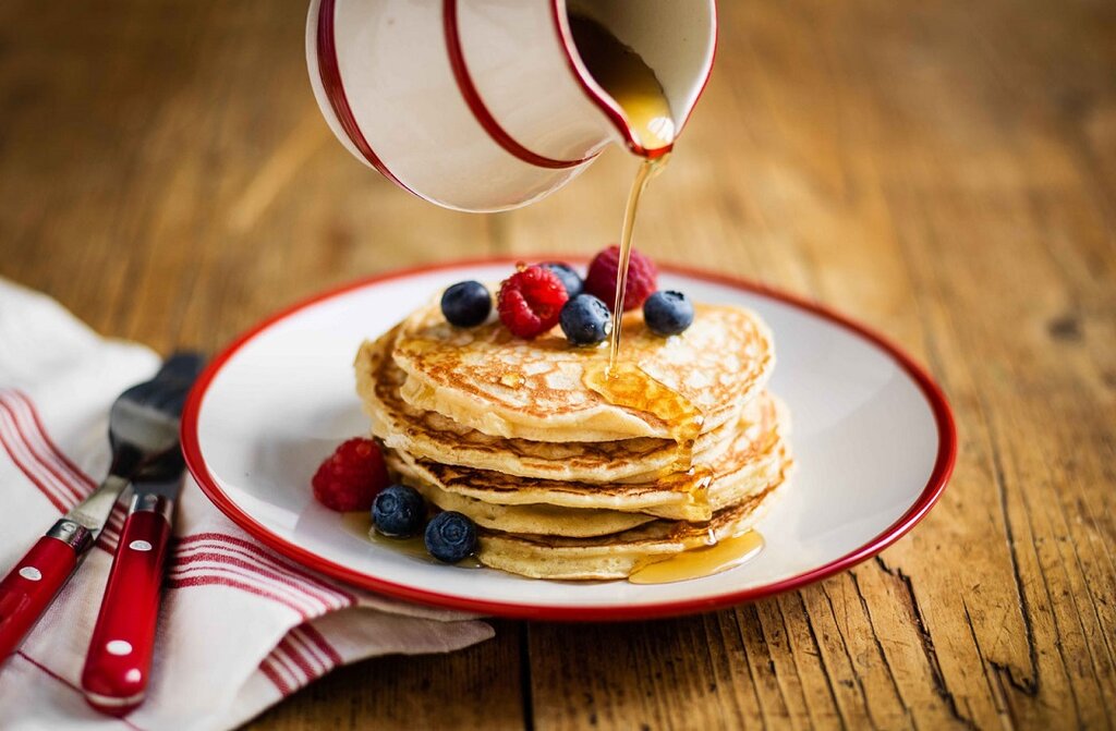 ۱۶ اشتباه رایج هنگام خوردن صبحانه | این نوشیدنی را با شکم خالی نخورید