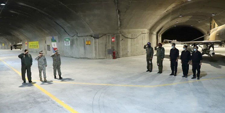 تصاویر | رونمایی نخستین پایگاه هوایی زیرزمینی ارتش | پایگاه هوایی راهکنشی عقاب ۴۴ ارتش را ببینید | قابلیت اجرای عملیات غافلگیرانه دور از انتظار دشمن