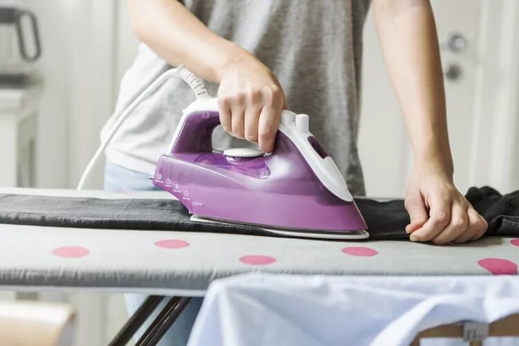 کاربرد باورنکردنی سرکه سفید در شستن لباس | به این ۱۰ دلیل برای شست‌وشوی لباس از سرکه استفاده کنید