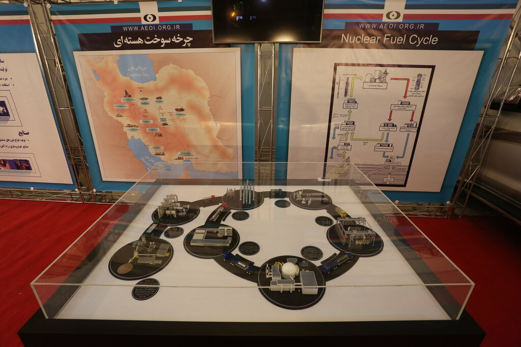 تصاویر | روایتی از دستاوردهای هستهای؛ از تولید برق تا رادیوداروهایی برای درمان سرطان | اهمیت ساخت نیروگاه ؛ انرژی هستهای چقدر برق تولید میکند؟