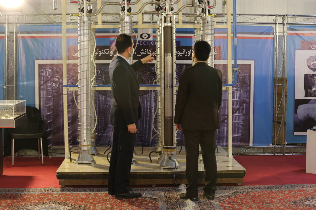 تصاویر | روایتی از دستاوردهای هستهای؛ از تولید برق تا رادیوداروهایی برای درمان سرطان | اهمیت ساخت نیروگاه ؛ انرژی هستهای چقدر برق تولید میکند؟