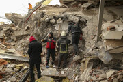 جستجو برای بازماندگان زمین‌لرزه ویرانگر ترکیه و سوریه ادامه دارد| شمار تلفات از ۷۸۰۰ نفر گذشت