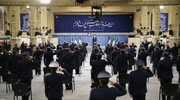 ببینید | لحظه ورود رهبر انقلاب به حسینیه امام خمینی (ره) | واکنش فرماندهان و کارکنان نیروی هوایی را ببینید