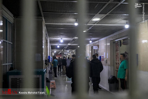 آزادی زندانیان واجد شرایط عفو از زندان مرکزی کرج