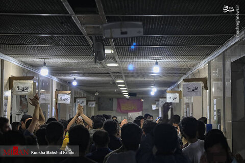 آزادی زندانیان واجد شرایط عفو از زندان مرکزی کرج