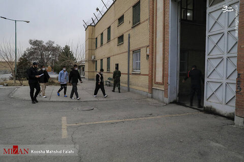 آزادی زندانیان واجد شرایط عفو از زندان مرکزی کرج