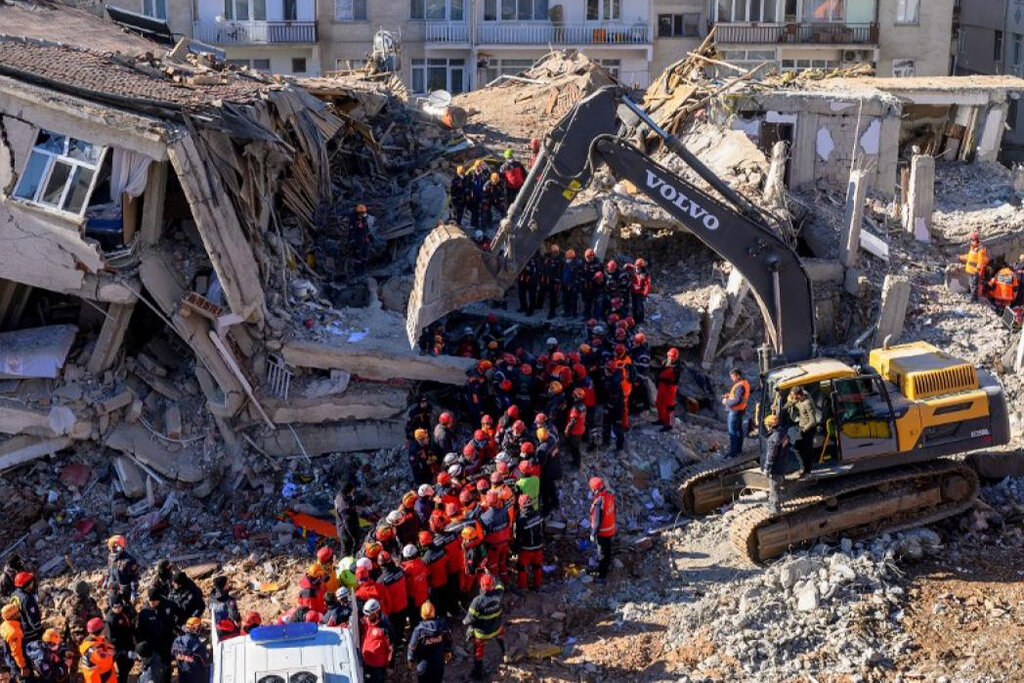 تلفات زلزله سوریه و ترکیه وحشتناک شد | سیل شرایط مناطق زلزله زده را بحرانیتر کرد زلزله