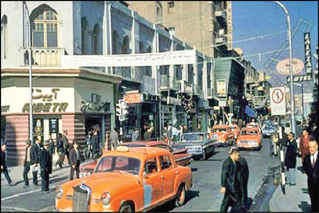 خیابانی که قرار بود شانزلیزه باشد | سومین تور تهرانگردی مرکز تهرانشناسی همشهری در قلب پایتخت