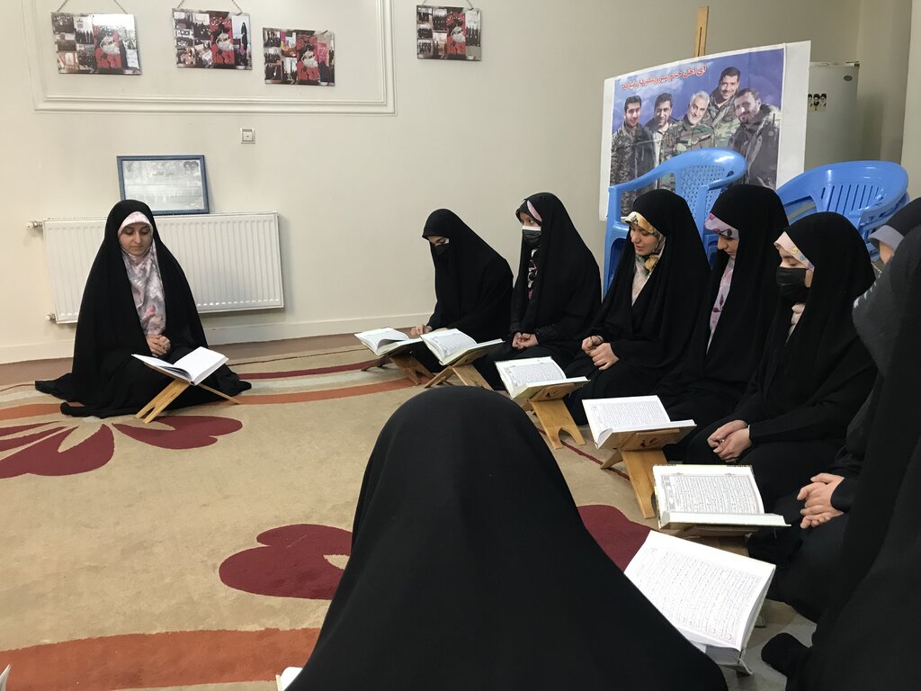 جمع حافظان قرآن در این مسجد جمع است | تربیت نسل به نسل حافظان قرآن