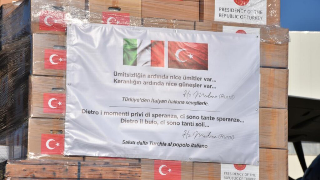 کمک‌ ایتالیا به ترکیه