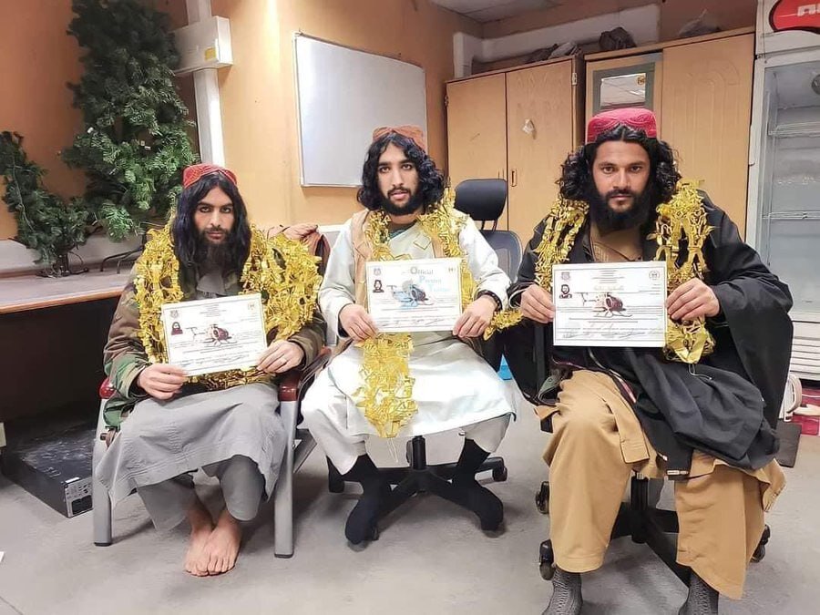 خلبانان طالبان