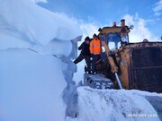 عکس | ارتفاع ۶ متری برف جاده مادیان‌کوه - سنقر
