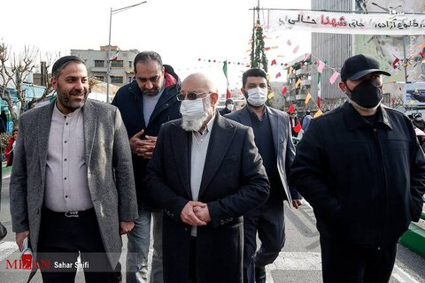 چه شخصیت هایی در راهپیمایی ۲۲ بهمن حضور داشتند؟ مهدي چمران