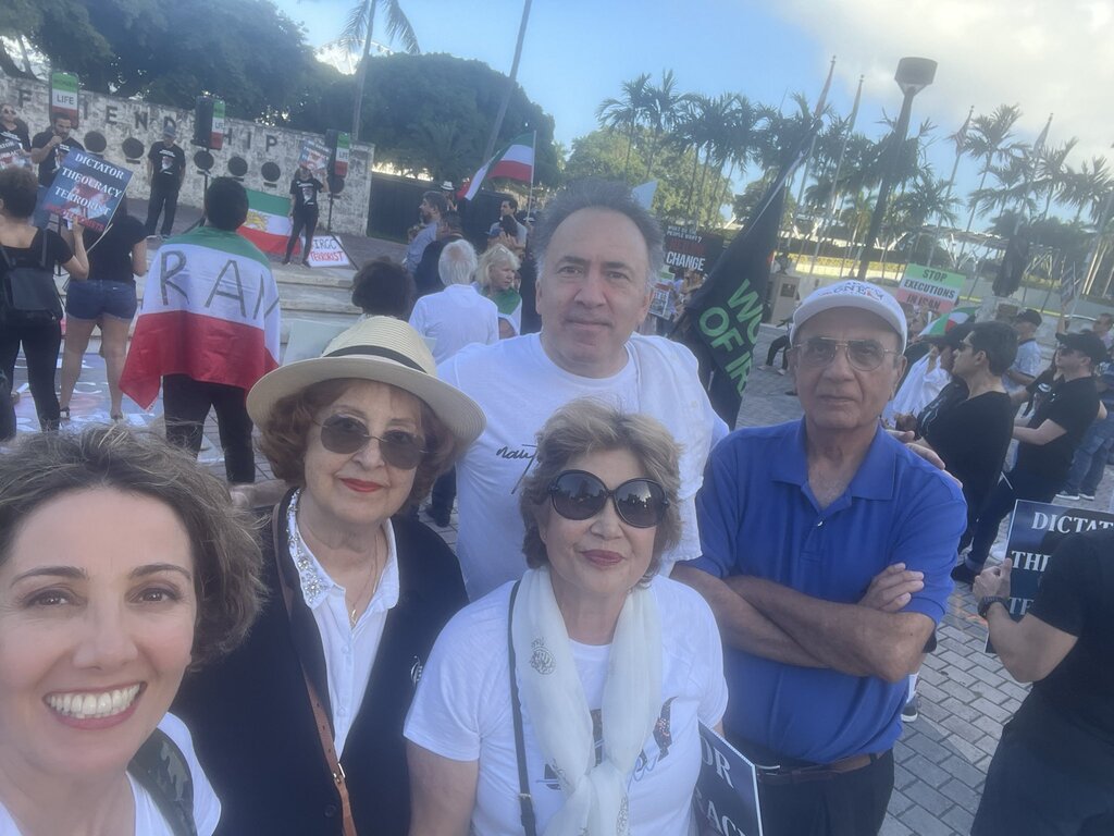 پشت پرده یک عکس؛ اظهارات قابل تامل سلیمینمین درباره پرویز ثابتی و خروج او از مخفیگاه | یک لحظه غفلت کنیم...| ماجرای صهیونیستها، شعبان بیمخ و ثابتی