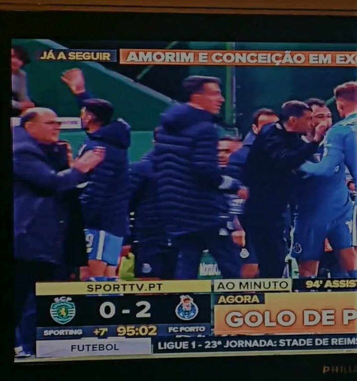 تصاویر | حرکت طارمی با دو دست روی اعصاب دشمنان پرتغالی | فریم به فریم با رفتار جنجالی ستاره ایرانی پورتو