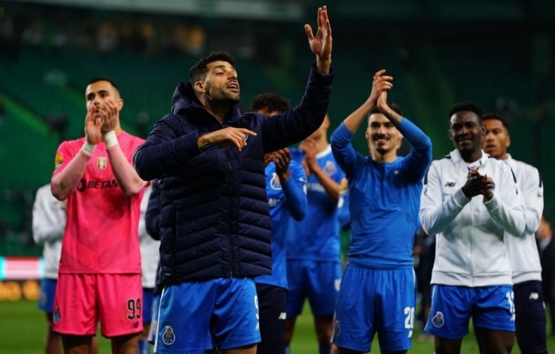 تصاویر | حرکت طارمی با دو دست روی اعصاب دشمنان پرتغالی | فریم به فریم با رفتار جنجالی ستاره ایرانی پورتو