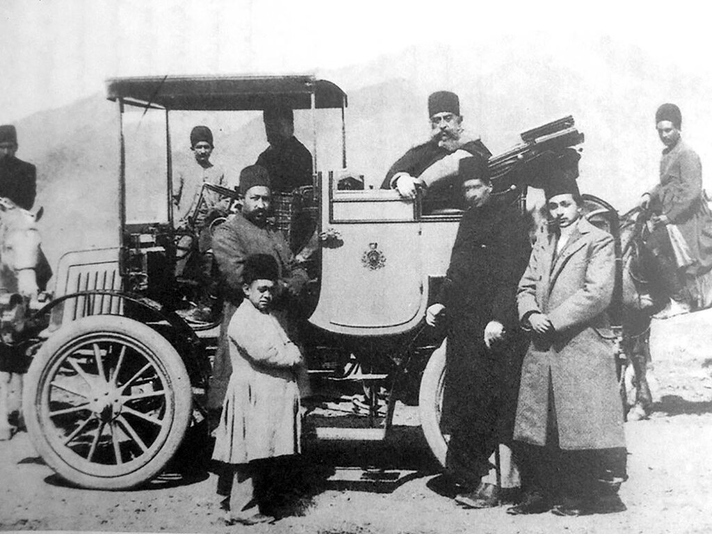 اولین خودرو در تهران