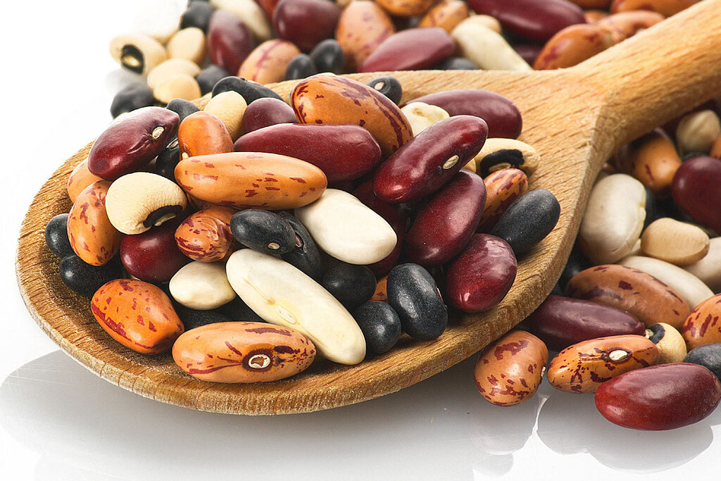 نفخ حبوبات را چگونه بگیریم | روش صحیح و زمان خیساندن حبوبات