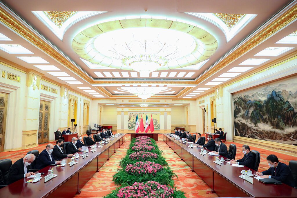 جزئیات دیدار مهم رئیسی با نخست وزیر چین | تاکید بر اجرای کامل سند جامع مشارکت راهبردی میان ایران و چین