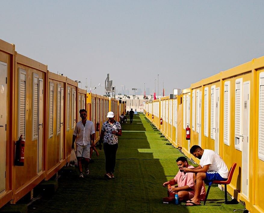 عکس| کمک ویژه قطر به ترکیه | خانه های سیار جام جهانی برای زلزله زدگان