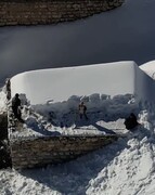 تصاویر هوایی باورنکردنی از دفن کوهرنگ در برف | اینجا همه چیز زیر برف است!