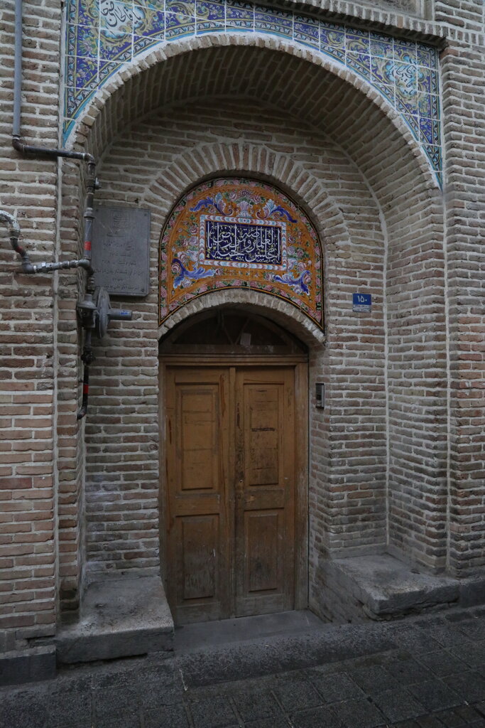 ماجرای تحصیل میرزاکوچک‌خان در کوچه امامزاده یحیای تهران | اولین شهید مشروطیت در این مسجد گلوله خورد 