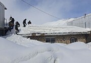 ببینید | آخرین وضعیت کوهرنگ بعد از بارش برف دو متری | مسدود بودن مسیر ۳۰ روستا | کار به امداد هوایی کشید