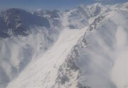 ببینید | مأموریت غیرممکن این ۴ نفر در دل کوه‌های برفی و صعب‌العبور الیگودرز | از دیدن این تصاویر متعجب می‌شوید