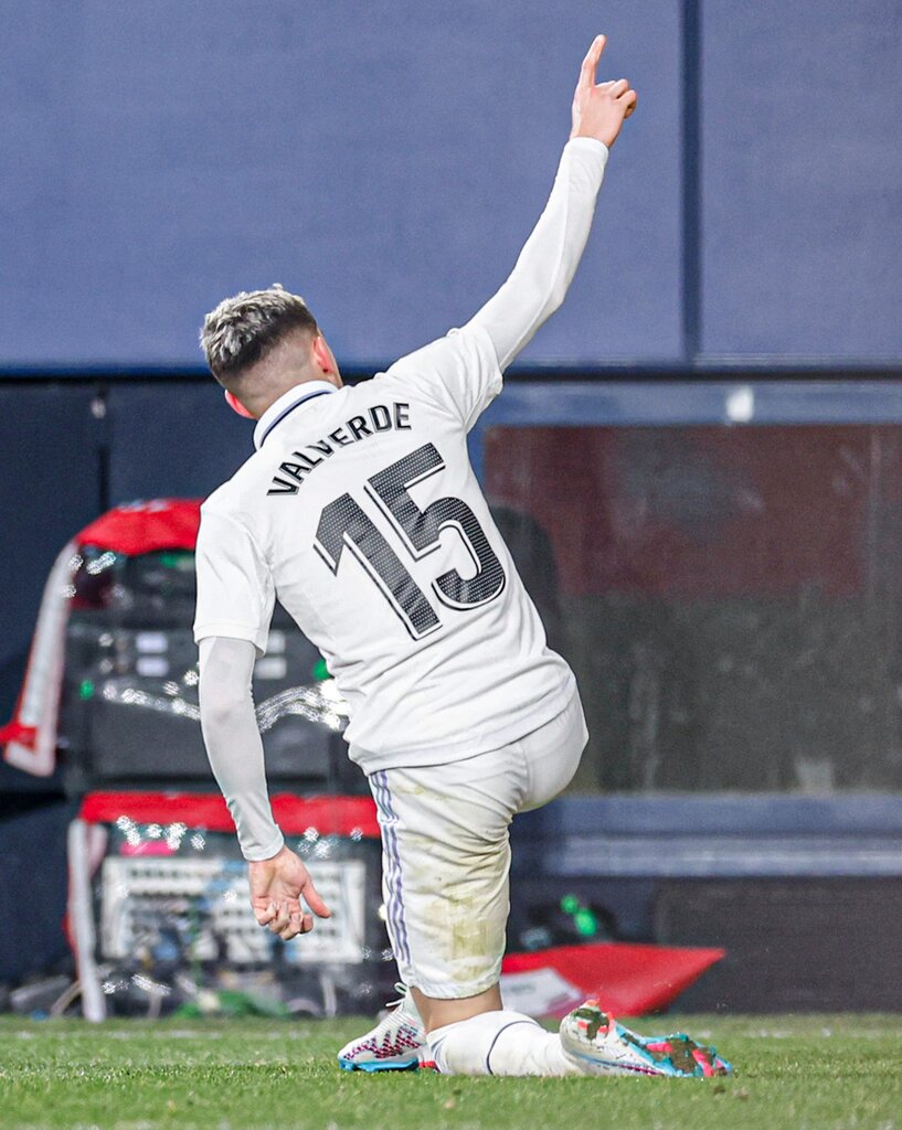 ببینید | رئال مادرید در تعقیب بارسلونا | گلزنی والورده و آسنسیو ناجی کهکشانیها در لالیگا