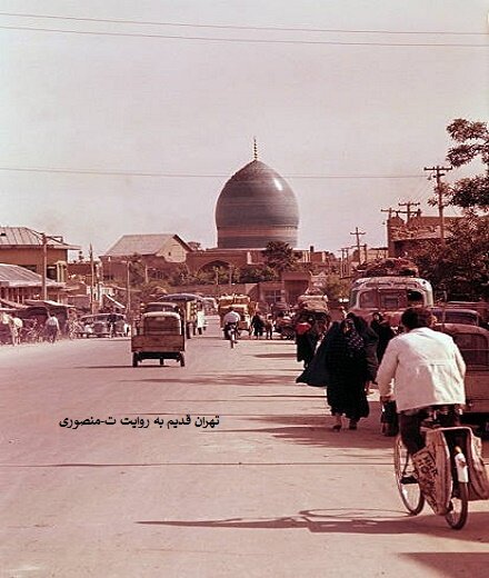ماجرای آرامگاهی در بسته با گنبد فیروزهای در محله مولوی