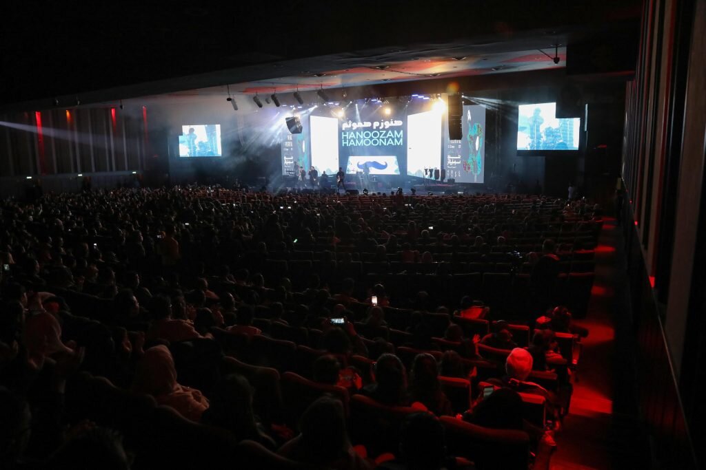 تصاویر | ماجرای اضافه وزن خواننده محبوب | از دستم در رفت ؛ ۴۰ کیلو چاق شدم ...