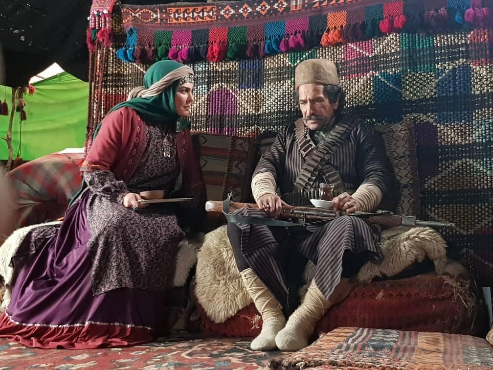 تصاویر | دعوای سرکرده دو ایل بختیاری بر سر دختری جوان! | جشن سربرون آماده شد