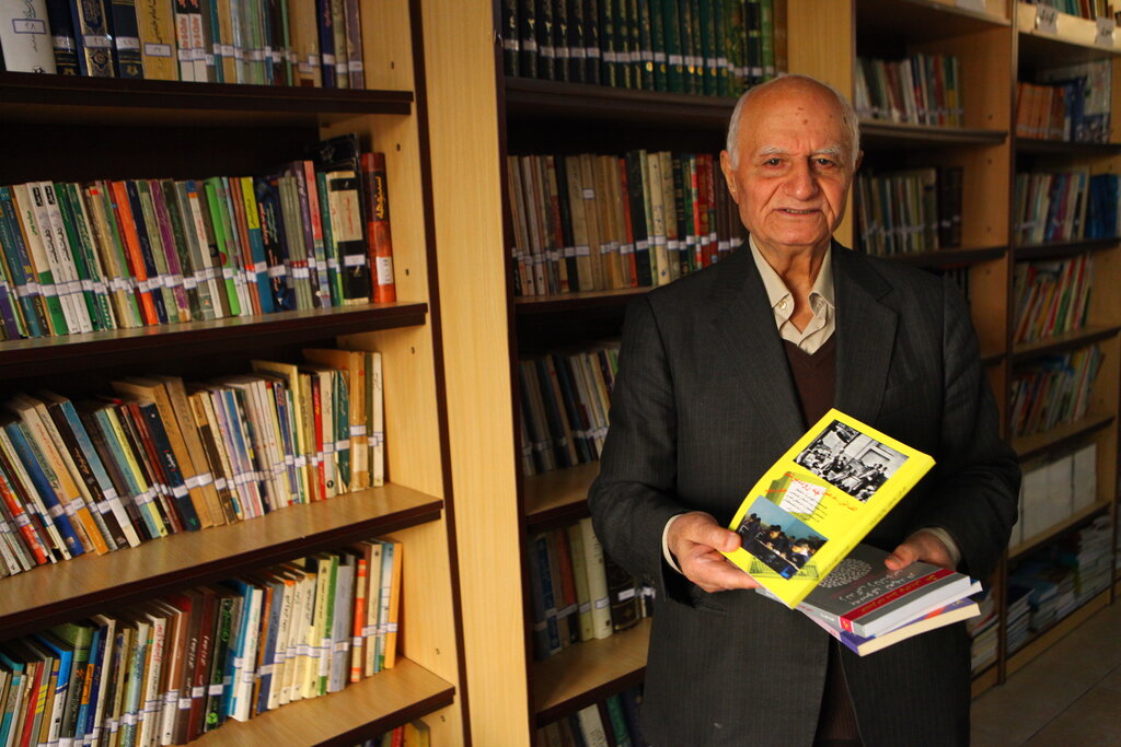 قهرمان محله | سفیر دانایی در دریا