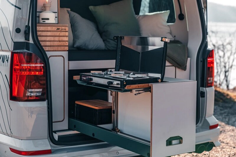 تصاویر | فضای دلنشین یک کمپر جمع و جور | این فولکس واگن ایدهآل است!