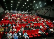 تصاویر | فرهاد اصلانی و این خانم بازیگر ۲۱ هزار نفر را به سینما کشاندند | ۹۱۰ میلیون تومان در سه روز