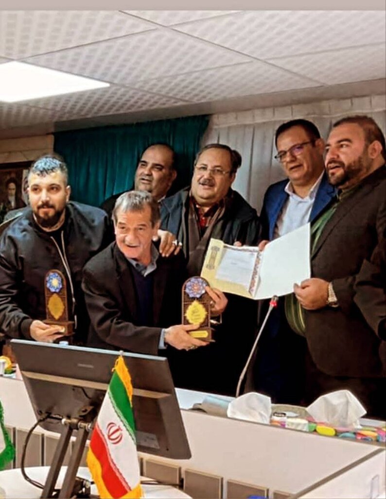 قهرمان محله | از راه انداختن خوشحالیفروشی سرچهارراه تا آزاد کردن زندانیان