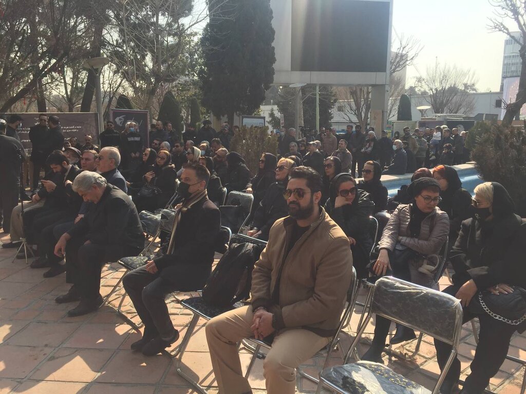 ببینید | لحظه تلخ وداع فرزندان شهرام عبدلی با پدر