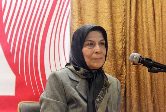 سیر رشد نویسندگان زن طی چهار دهه اخیر| کفه ترازو به سمت زنان نویسنده سنگینی میکند؟