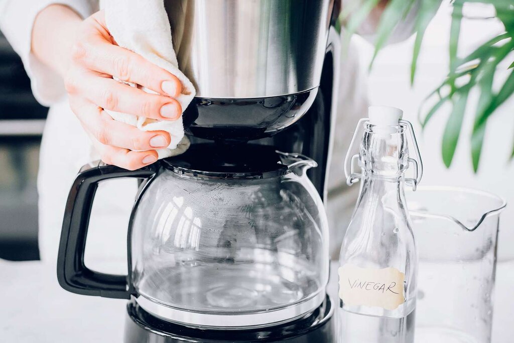 چگونه قهوه جوش سوخته را تمیز کنیم -  تميز كردن قهوه ساز
