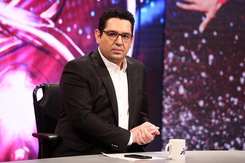 پخش شبکه ۳ تلویزیون پرسپولیسی از آب درآمدند | عذرخواهی مجری سرشناس از اتفاق عجیب روی آنتن زنده