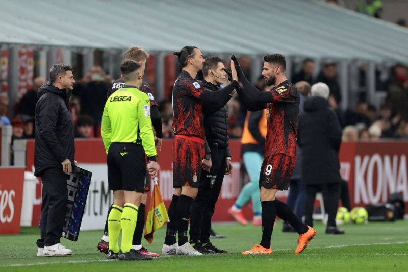 تصاویر | پیرمرد افسانهای فوتبال رکورد شکست | فریم به فریم با مسنترین بازیکن تاریخ «سری A ایتالیا»