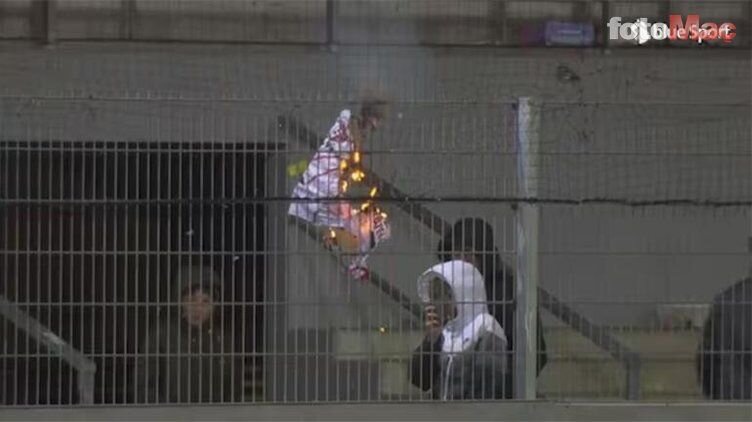 عکس | آتش زدن پیراهن ستاره فوتبال جلوی چشم او | خشم جنجالی علیه مهاجم سرشناس