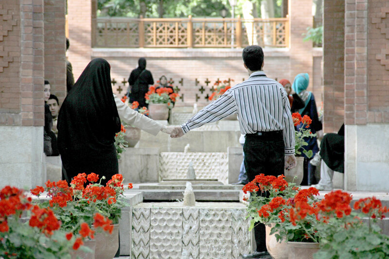 اینجا «باغ ایرانی» است | ورود دوچرخه،قلیان و حیوانات خانگی ممنوع